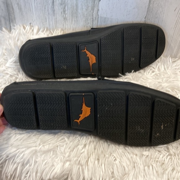 Tommy Bahama Nassau Venetian Black Leather Loafer - Picture 4 of 9
